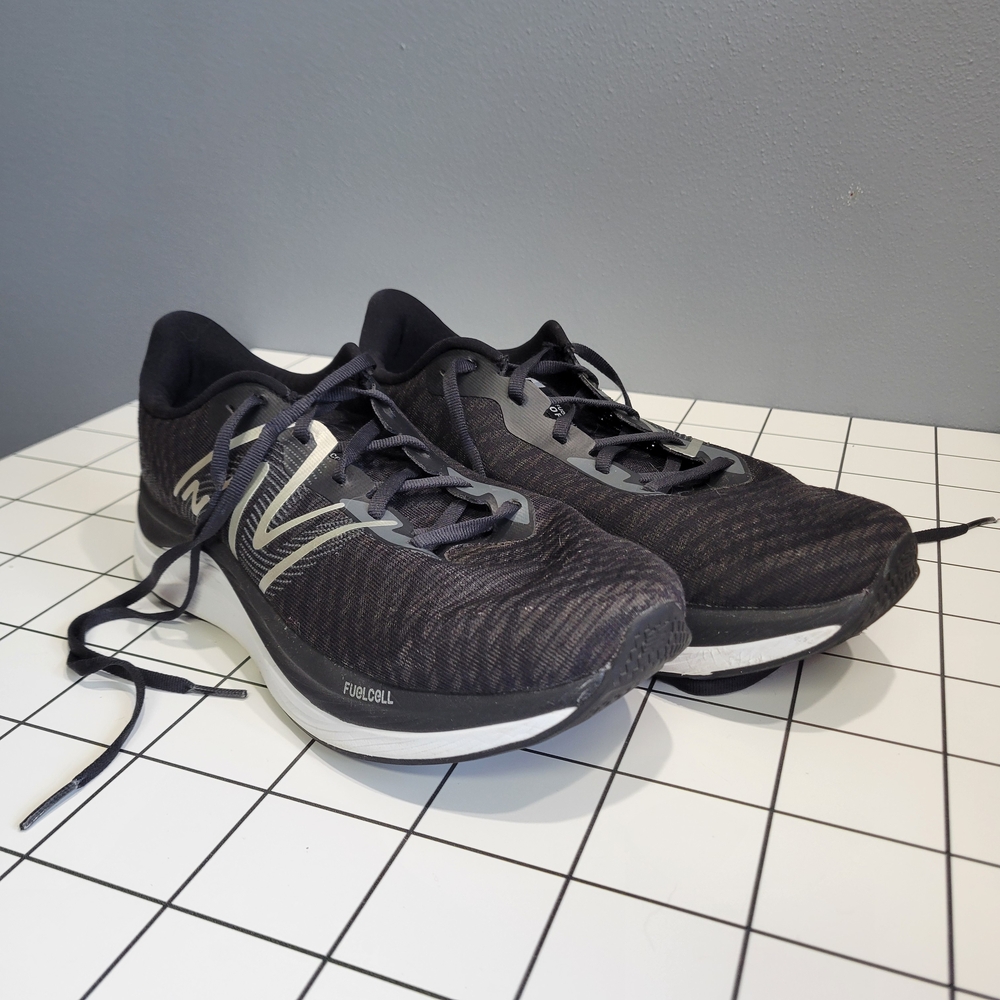 New Balance FuelCell Propel v4 Athletic Shoes Size 9.5W/8M